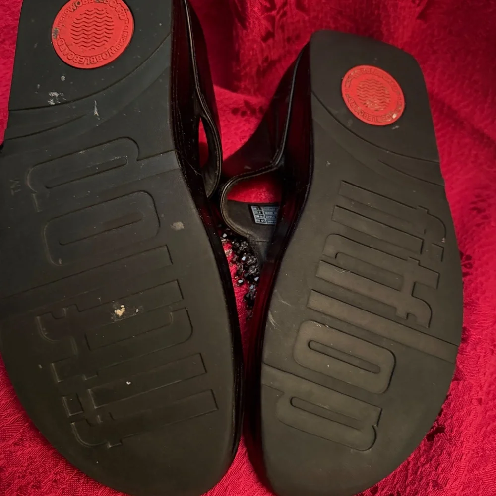 FitFlop Women's Rumba Black Beaded Toe-Post Thong Sandals *9* - Picture 3 of 6